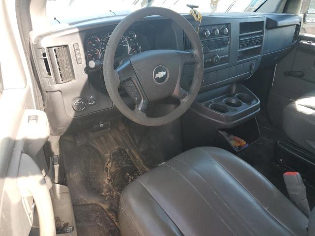 1GCWGGBA7D1141104 - 2013 CHEVROLET EXPRESS G2 WHITE photo 8