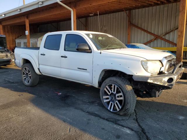 3TMLU4EN0CM090782 - 2012 TOYOTA TACOMA DOUBLE CAB Weiß Foto 4