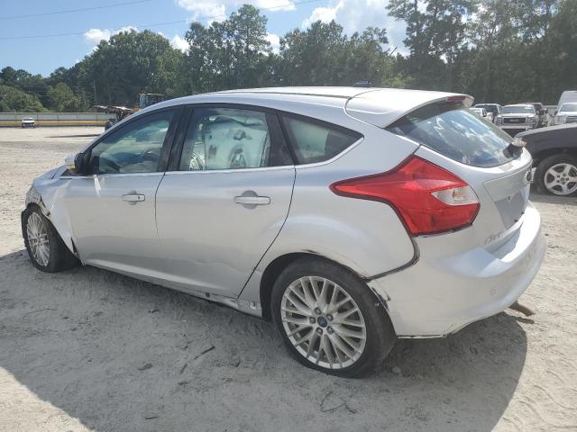 1FAHP3M28CL190604 - 2012 FORD FOCUS SEL SILVER photo 2