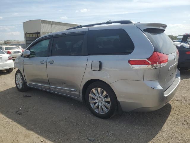 5TDDK3DCXCS044249 - 2012 TOYOTA SIENNA XLE GRAY photo 2