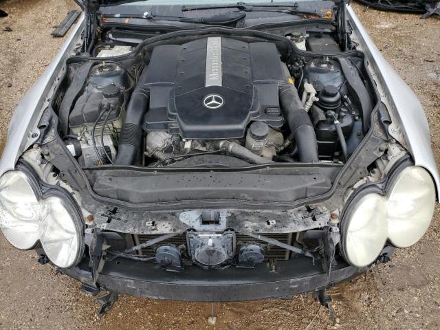 WDBSK75FX3F006428 - 2003 MERCEDES-BENZ SL 500R SILVER photo 11