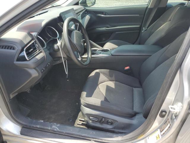 4T1C11AK2NU643073 - 2022 TOYOTA CAMRY LE ვერცხლისფერი ფოტო 7