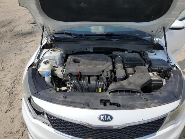 5XXGT4L3XGG004911 - 2016 KIA OPTIMA LX WHITE photo 11