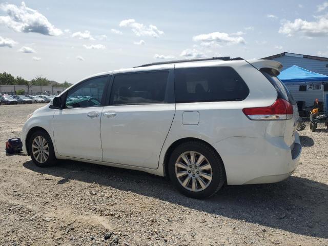 5TDYK3DC9ES440743 - 2014 TOYOTA SIENNA XLE WHITE photo 2