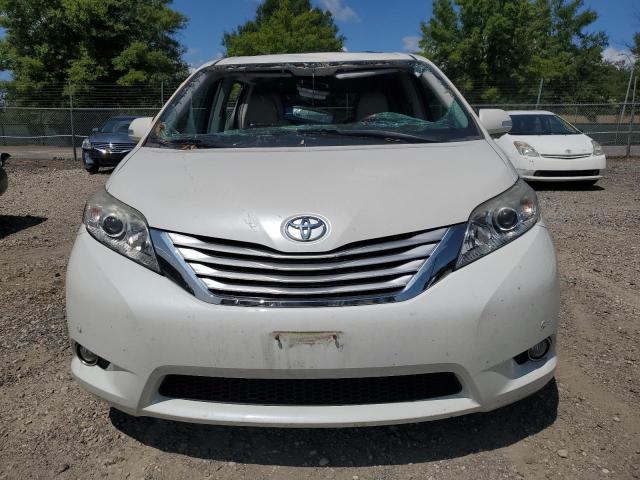 5TDYK3DC9ES440743 - 2014 TOYOTA SIENNA XLE WHITE photo 5