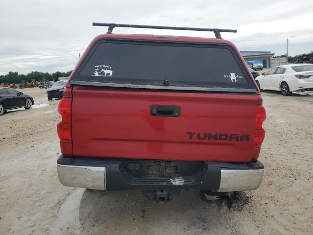 5TFRM5F16JX134240 - 2018 TOYOTA TUNDRA DOUBLE CAB SR RED photo 6