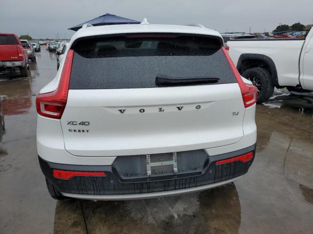 YV4AC2HL4N2758339 - 2022 VOLVO XC40 T4 INSCRIPTION WHITE photo 6