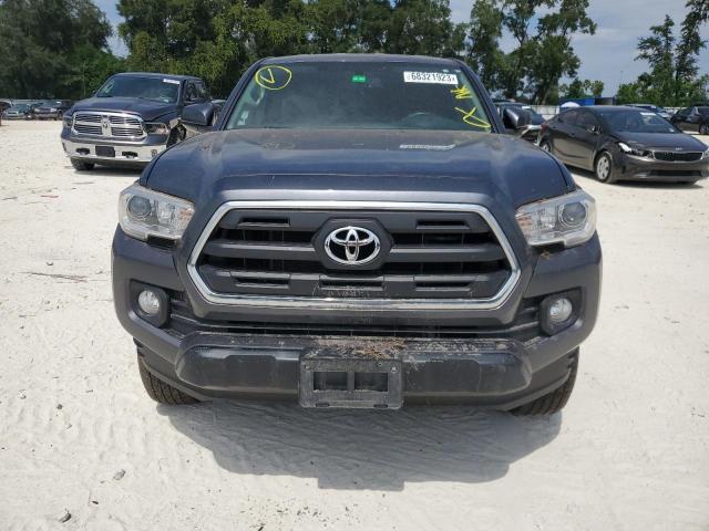 5TFSZ5AN2HX119807 - 2017 TOYOTA TACOMA ACCESS CAB ნაცრისფერი ფოტო 5