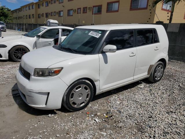 JTLZE4FEXA1115014 - 2010 TOYOTA SCION XB WHITE photo 1