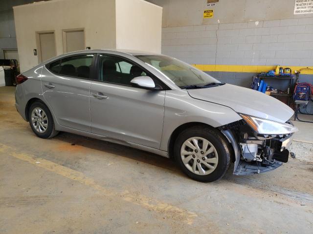 KMHD74LF2LU935498 - 2020 HYUNDAI ELANTRA SE SILVER photo 4