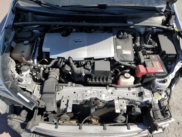 JTDKBRFU5J3080915 - 2018 TOYOTA PRIUS SILVER photo 11