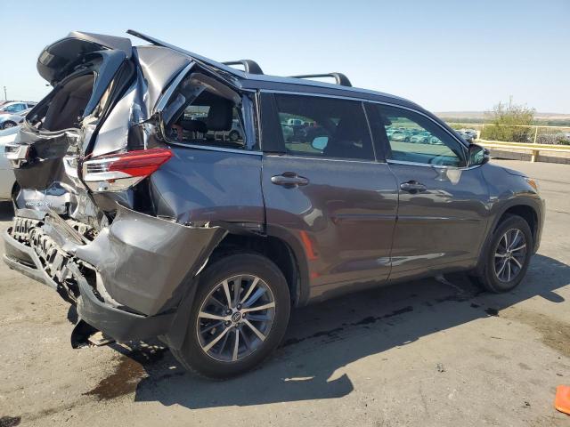 5TDJZRFH7JS830050 - 2018 TOYOTA HIGHLANDER SE 石墨色 照片 3