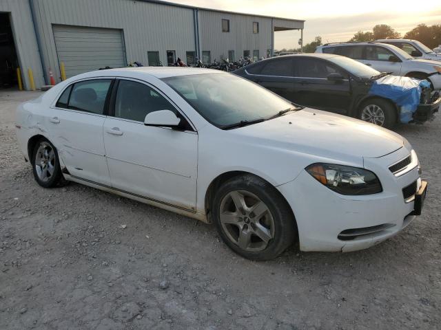 1G1ZH57B49F216201 - 2009 CHEVROLET MALIBU 1LT WHITE photo 4