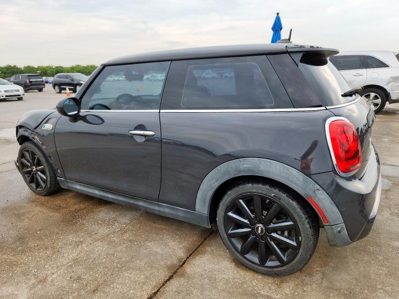 WMWXP7C53J2A48608 - 2018 MINI COOPER S GRAY photo 2