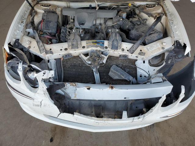 2G4WC582881184443 - 2008 BUICK LACROSSE CX Белый фото 11