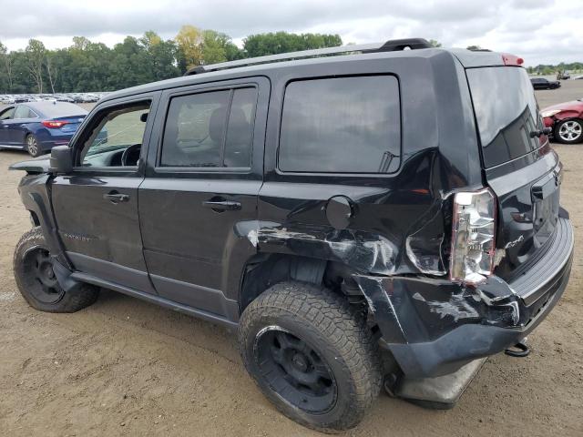1C4NJRBB9HD180122 - 2017 JEEP PATRIOT SPORT BLACK photo 2