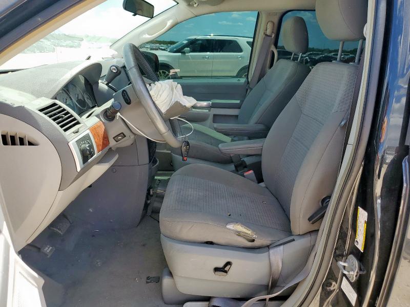 2A8HR54PX8R114451 - 2008 CHRYSLER TOWN & COU TOURING BLACK photo 7