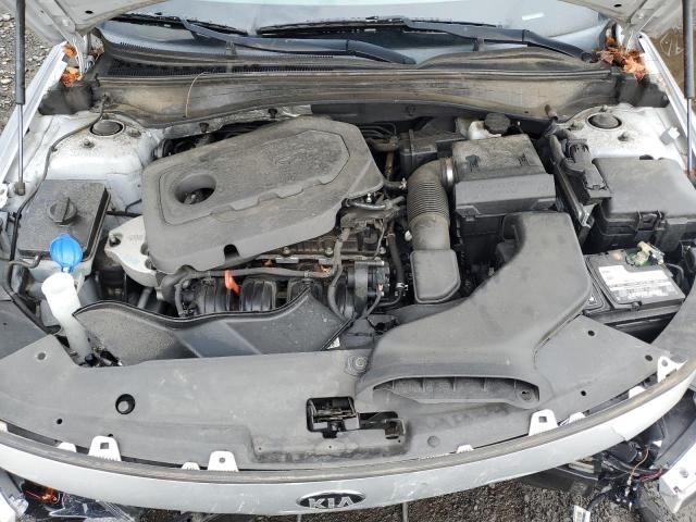 5XXGT4L38JG231974 - 2018 KIA OPTIMA LX SILVER photo 11