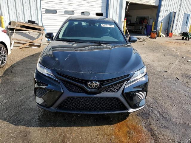 4T1G11AK9LU316457 - 2020 TOYOTA CAMRY SE BLACK photo 5