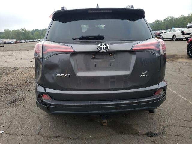 JTMBFREV3HJ149301 - 2017 TOYOTA RAV4 LE 灰色 照片 6