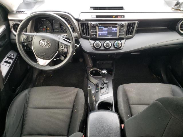 JTMBFREV3HJ149301 - 2017 TOYOTA RAV4 LE 灰色 照片 8