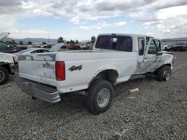 1FTHX26G7PKB06880 - 1993 FORD F250 WHITE photo 3