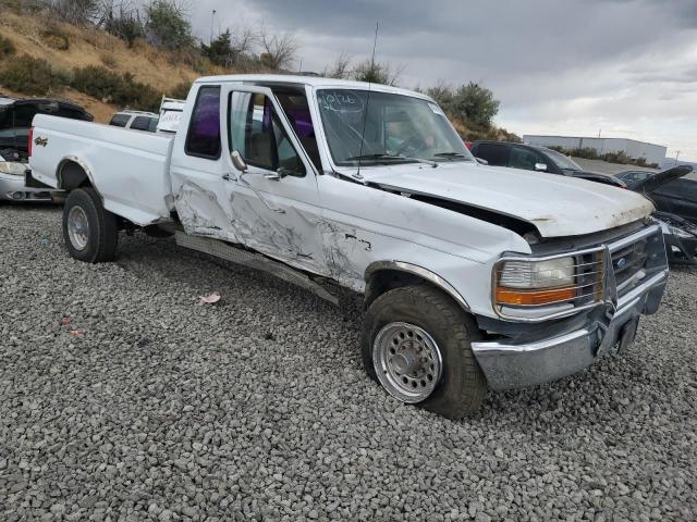 1FTHX26G7PKB06880 - 1993 FORD F250 WHITE photo 4