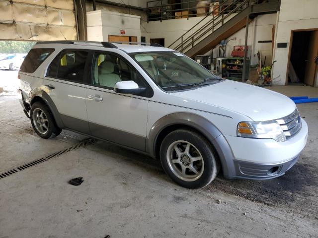 1FMDK05W28GA27711 - 2008 FORD TAURUS X SEL WHITE photo 4