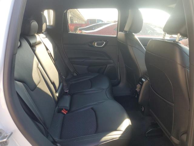 3C4NJDBN4RT115283 - 2024 JEEP COMPASS LATITUDE WHITE photo 11