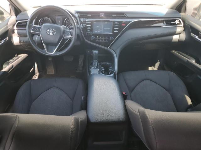 4T1B11HKXJU584978 - 2018 TOYOTA CAMRY L WHITE photo 8