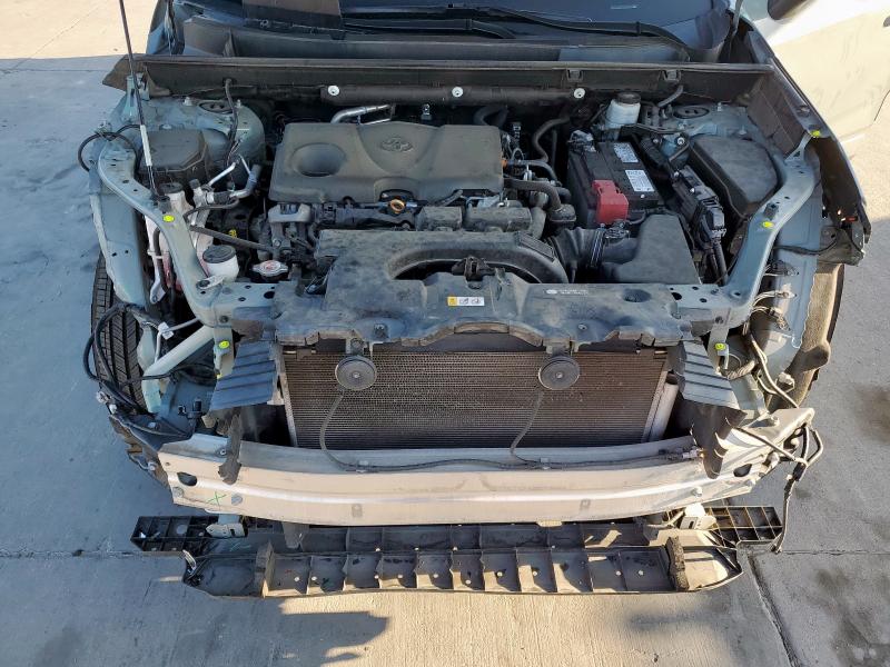 2T3P1RFV3LW136092 - 2020 TOYOTA RAV4 XLE GRAY photo 12