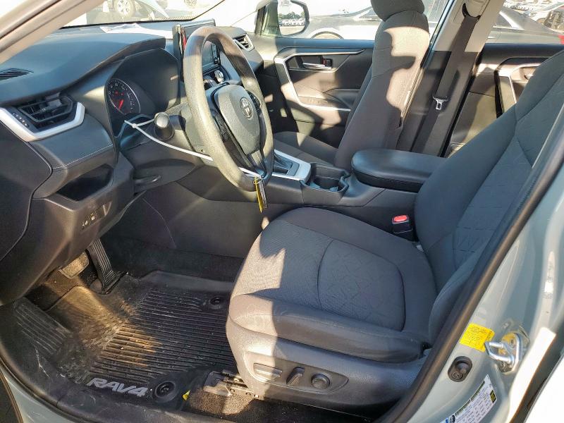 2T3P1RFV3LW136092 - 2020 TOYOTA RAV4 XLE GRAY photo 7