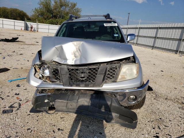 1N6AD0ER0AC439065 - 2010 NISSAN FRONTIER CREW CAB SE SILVER photo 5