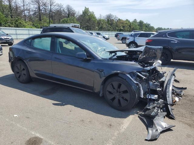 5YJ3E1EB1SF921694 - 2025 TESLA MODEL 3 Grafit foto 4