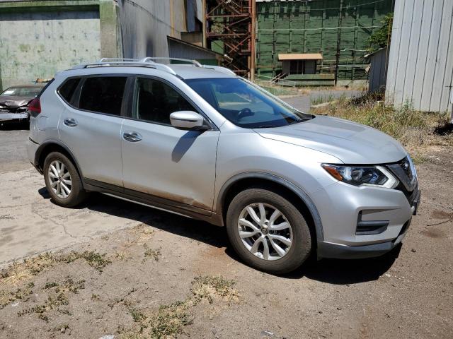 JN8AT2MT3JW465788 - 2018 NISSAN ROGUE S SILVER photo 4