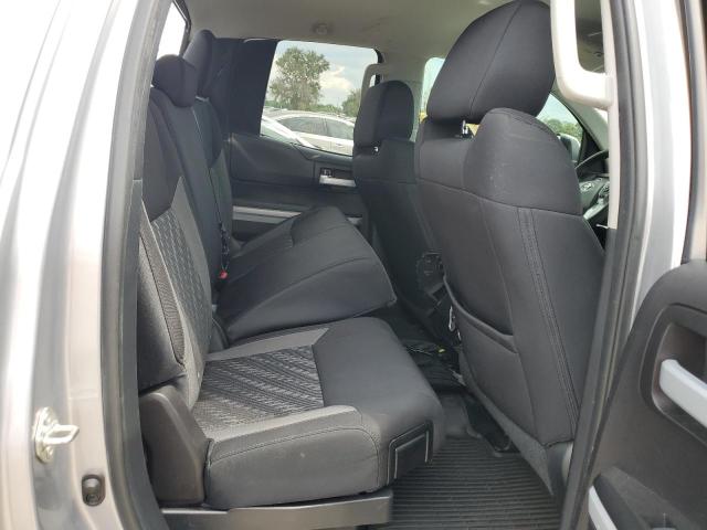 5TFRY5F1XMX272209 - 2021 TOYOTA TUNDRA DOUBLE CAB SR/SR5 SILVER photo 10