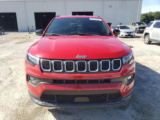 3C4NJDBN5PT515916 - 2023 JEEP COMPASS LATITUDE Qırmızı foto 5