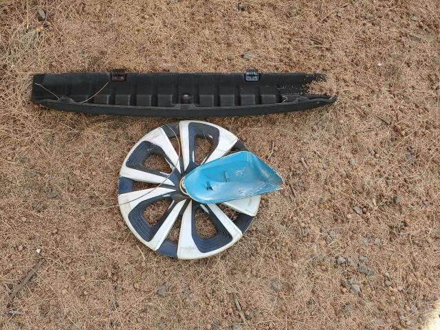 JTDKARFP5K3118139 - 2019 TOYOTA PRIUS PRIM 蓝色 照片 12