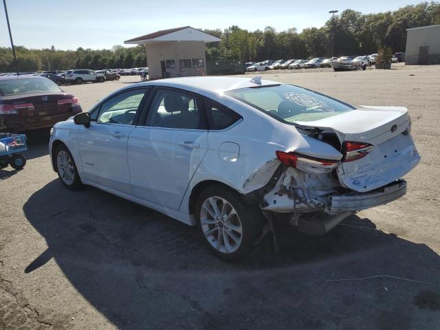 3FA6P0LU6KR242000 - 2019 FORD FUSION SE WHITE photo 2