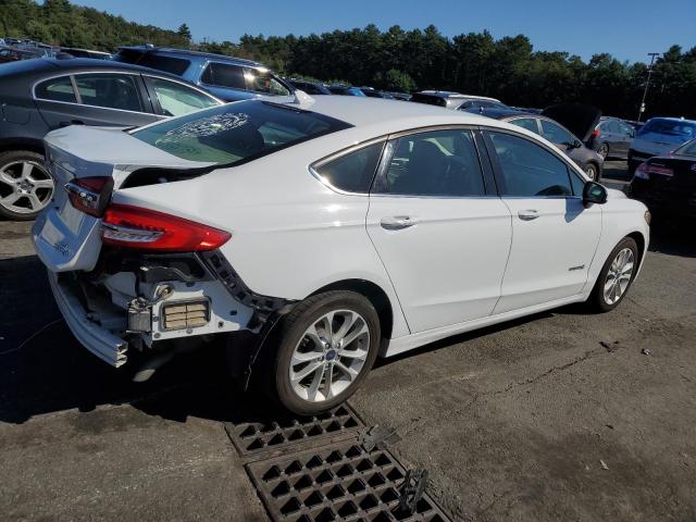 3FA6P0LU6KR242000 - 2019 FORD FUSION SE WHITE photo 3