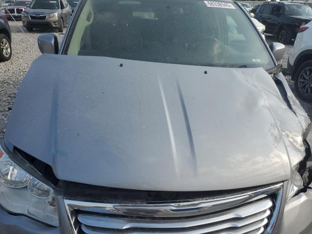 2C4RC1BG3FR562715 - 2015 CHRYSLER TOWN & COU TOURING SILVER photo 12