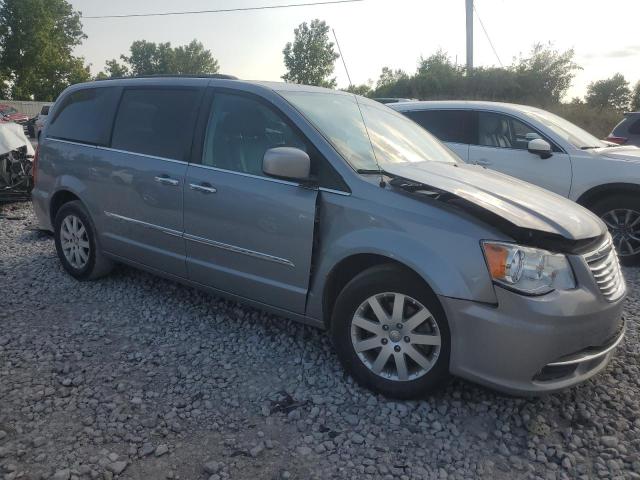 2C4RC1BG3FR562715 - 2015 CHRYSLER TOWN & COU TOURING SILVER photo 4