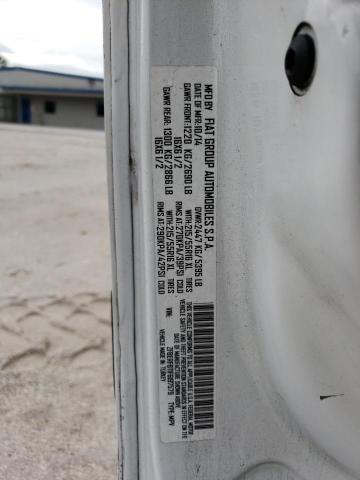 ZFBERFBT1F6197579 - 2015 RAM PROMASTER SLT 白色 照片 13