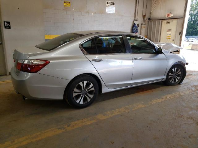 1HGCR2F33DA022091 - 2013 HONDA ACCORD LX SILVER photo 3