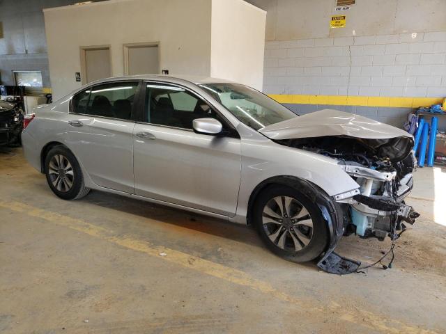 1HGCR2F33DA022091 - 2013 HONDA ACCORD LX SILVER photo 4