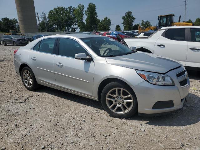 1G11C5SA5DF235875 - 2013 CHEVROLET MALIBU 1LT ვერცხლისფერი ფოტო 4