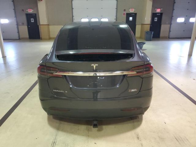 5YJXCBE4XGFS00540 - 2016 TESLA MODEL X SILVER photo 6