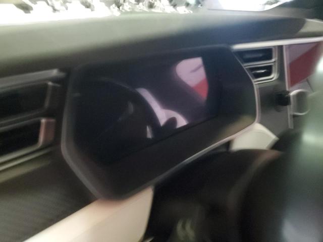 5YJXCBE4XGFS00540 - 2016 TESLA MODEL X SILVER photo 9