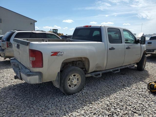 1GCHK23608F154662 - 2008 CHEVROLET SILVERADO K2500 HEAVY DUTY SILVER photo 3