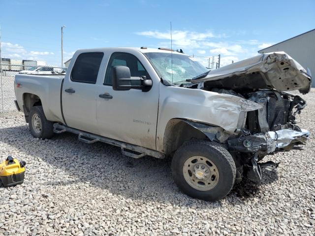 1GCHK23608F154662 - 2008 CHEVROLET SILVERADO K2500 HEAVY DUTY SILVER photo 4